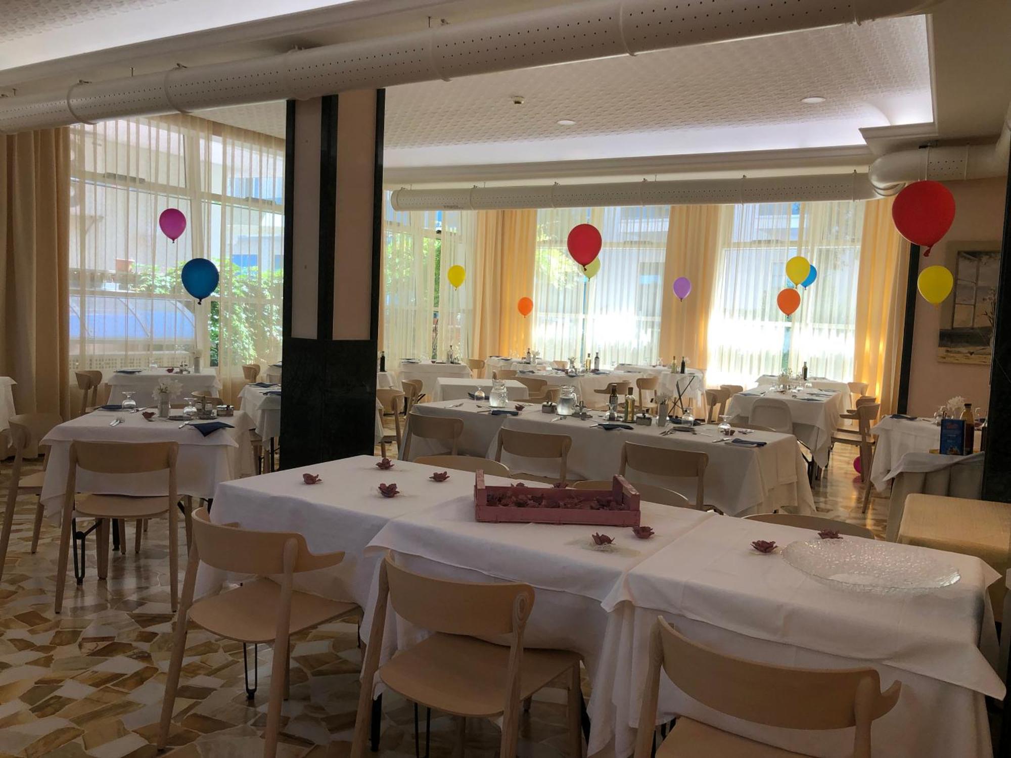 Hotel Lazzarini Bellaria-Igea Marina Eksteriør billede